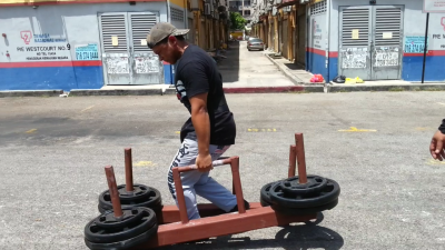Aiman - Farmers Walk 110kg